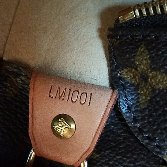 🛑SOLD🛑100% Authentic Louis Vuitton Luco Bag - Picture 8 of 8